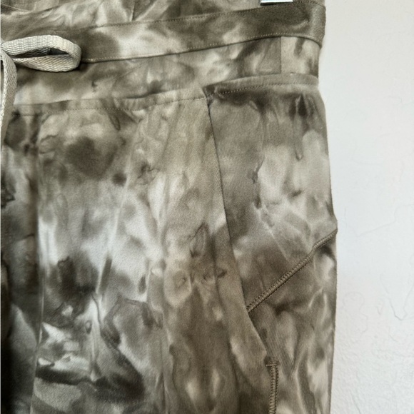 Lululemon Ready to Rulu High-Rise Jogger *7/8 Length size 4 - Picture 6 of 12